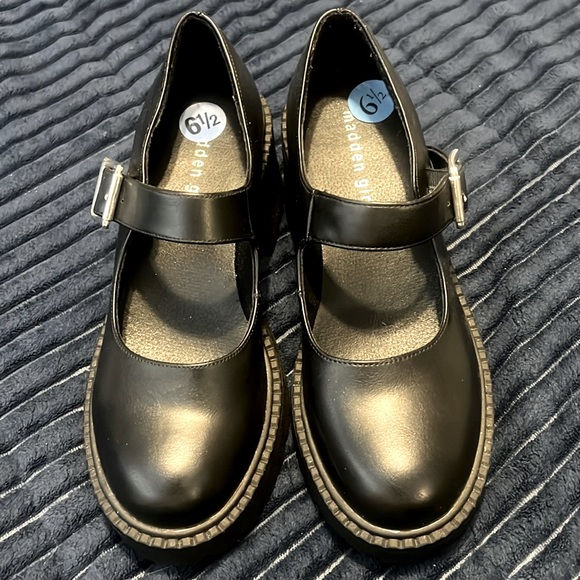 Madden Girl Mary Jane Platform - Picture 1 of 3